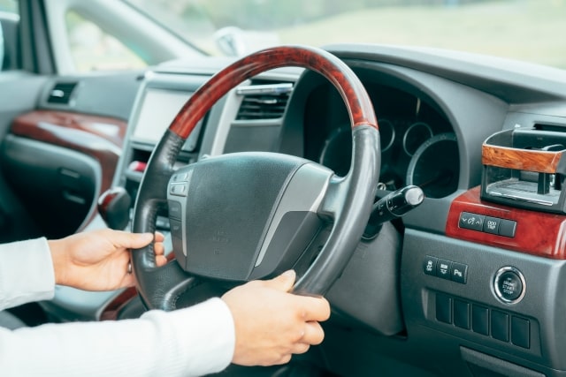 運転が怖くなったペーパードライバー